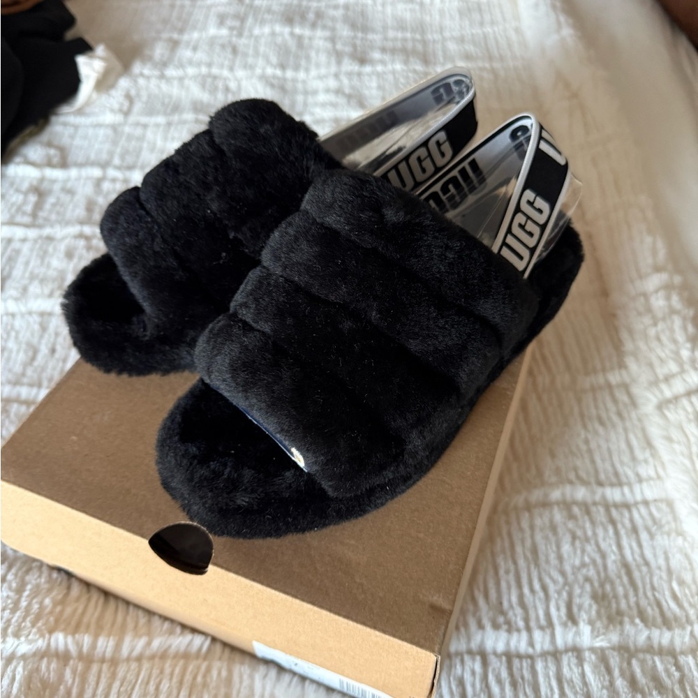 UGG Women's Black Fuzzy Slippers